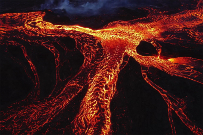 Observation d'une éruption volcanique - 2mn 54s
